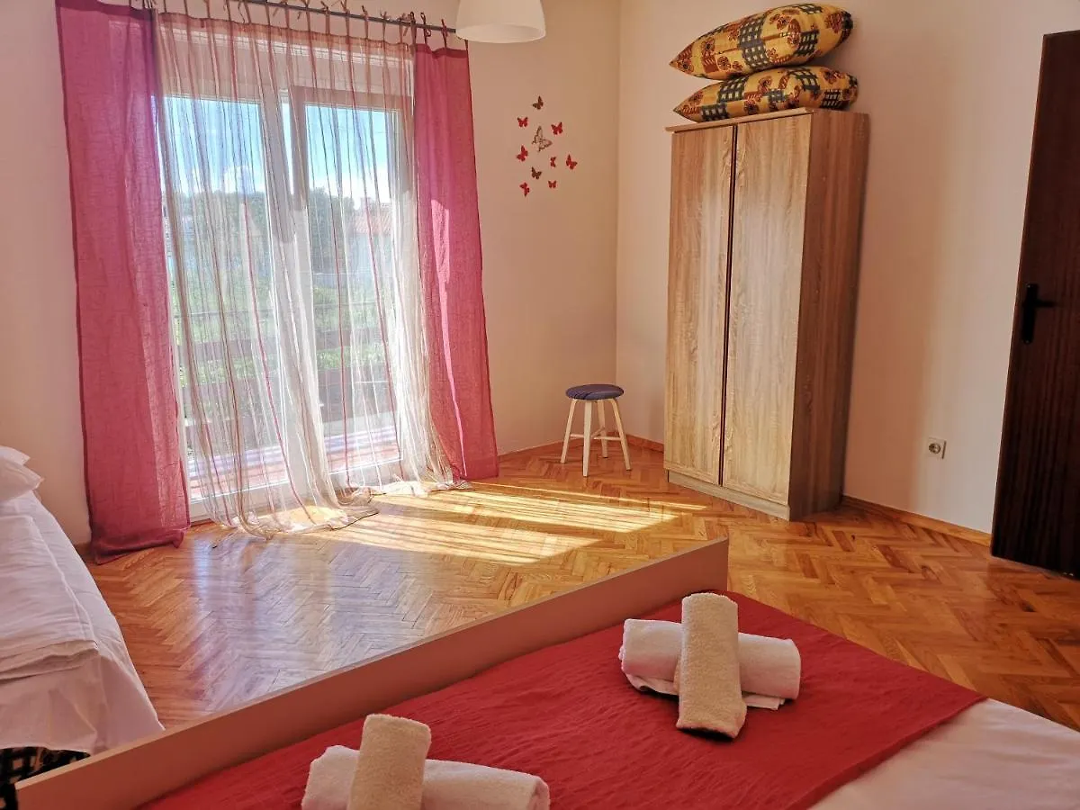Apartments Mareta Rab Island  Rab Town